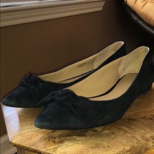 Ann Taylor black bow flats